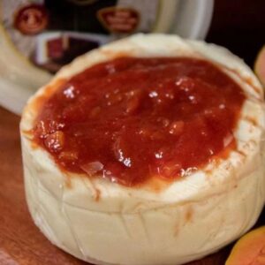 Queijo Trufado com Goiabada