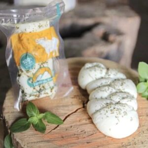 Trança de Mozzarela de Búfala Temperada - 250g