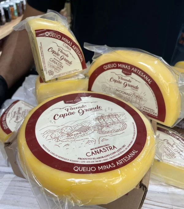 Queijo Canastra Fazenda Capão Grande 1kg (SUGERIMOS ENVIO VIA SEDEX)