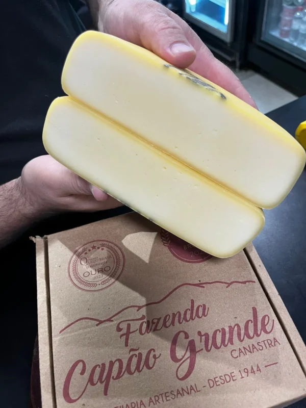 Queijo Canastra Fazenda Capão Grande 1kg (SUGERIMOS ENVIO VIA SEDEX) - Imagem 2